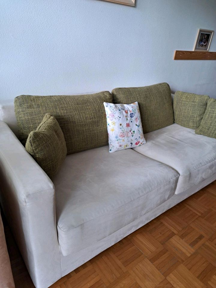 Zweisitzer Sofa Couch mit Schlaffunktion in Aachen