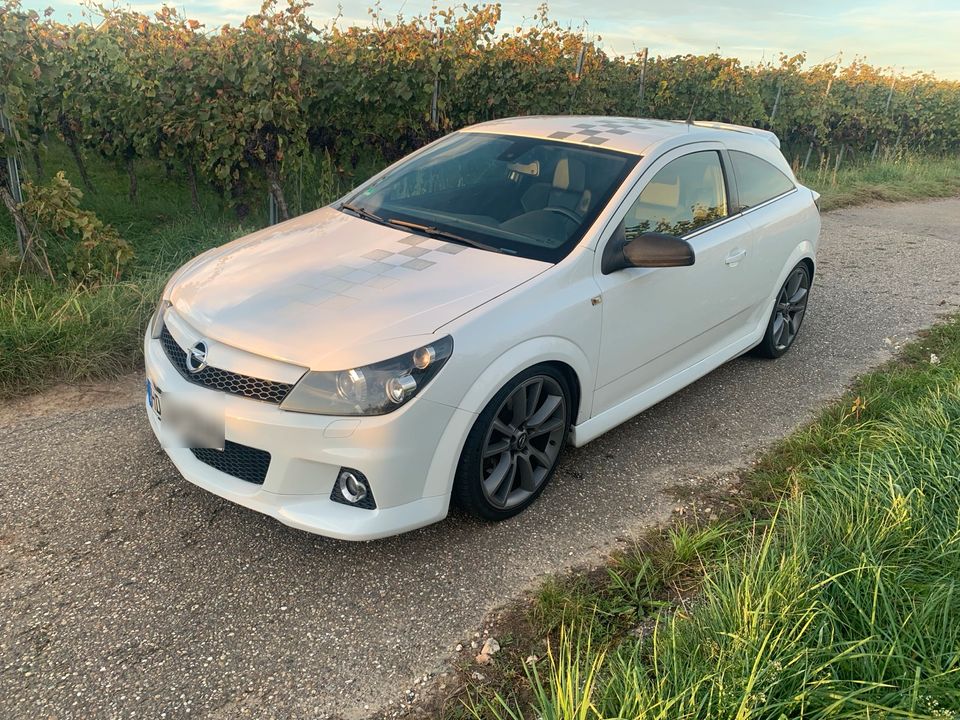 Opel Astra H OPC Nürburgring Edition in Mühlhausen