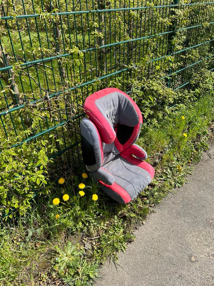 Storchenmühle Solar Kindersitz für das Auto. Testnote 1.9 Isofix in Düren