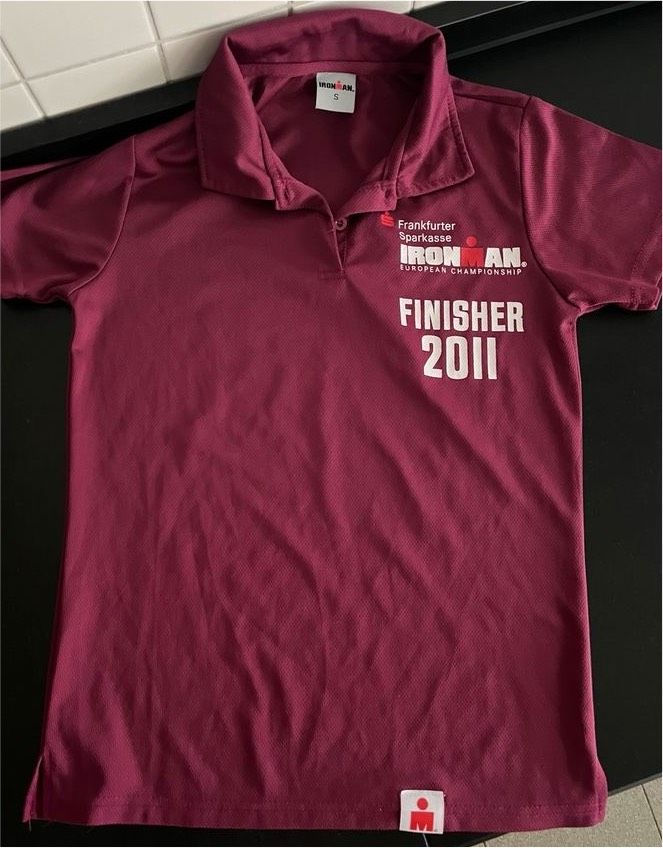 Ironman Frankfurt  2011 Finisher Shirt Damen in Köln