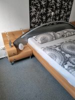 Schlafzimmer Bett mit Nachtkonsolen und Licht! Top erhalten! Nordrhein-Westfalen - Düren Vorschau