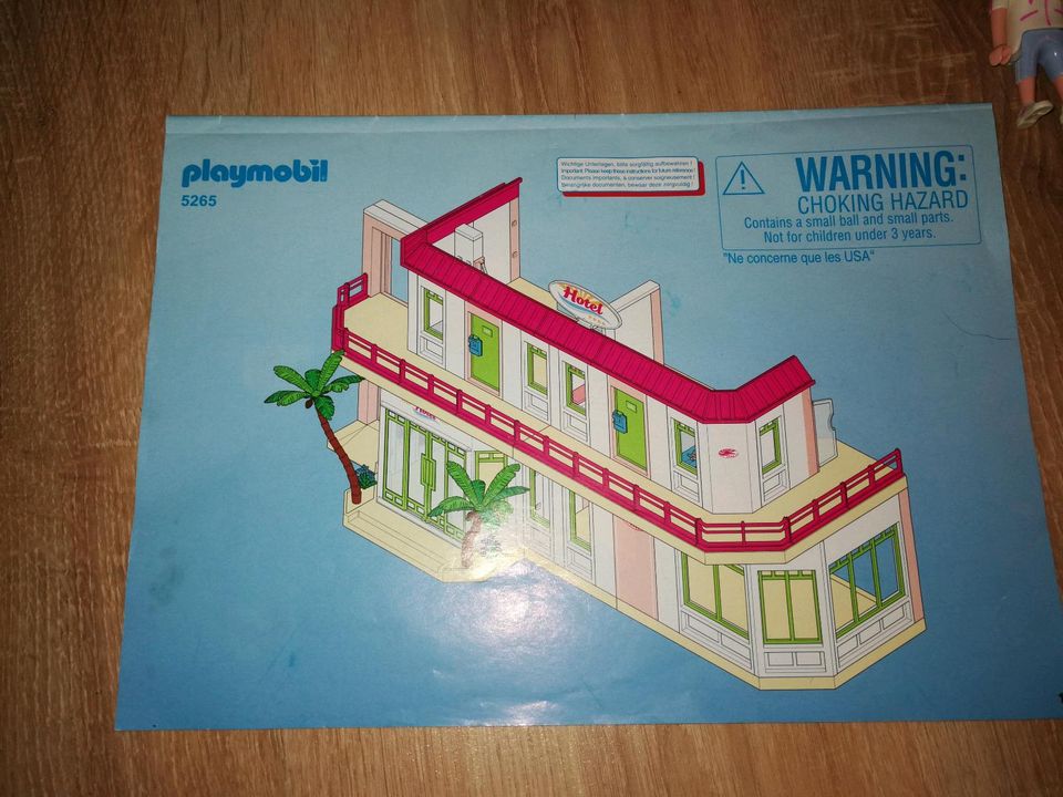 Playmobil großes Ferienhotel mit Einrichtung in Emersacker