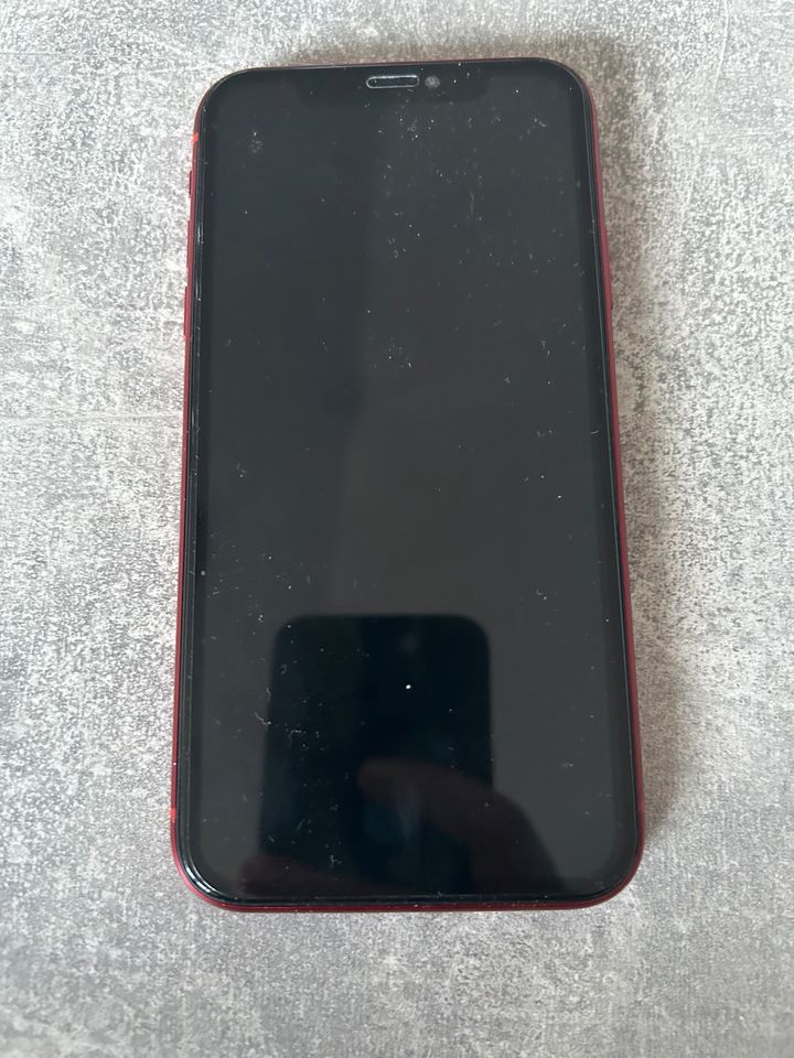 iPhone 11  128GB in rot in Friesoythe