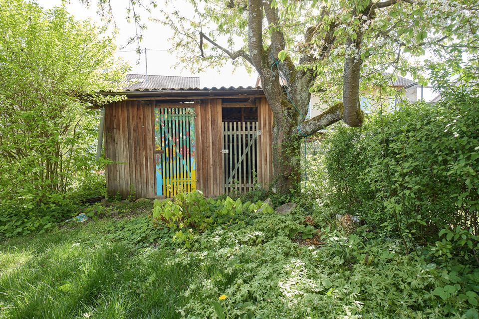 Großzügiges, modernisierungsbedürftiges Wohnhaus - auch als Zweifamilienhaus nutzbar in Tübingen