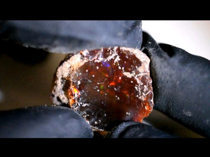 Multicolor Black Crystal Choco Opal Äthiopien 25ct 25x25x9mm in Saalfeld (Saale)