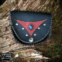 Gürteltasche Bauchtasche Leder Lapislazuli Hippie Goa LARP Witch Nordrhein-Westfalen - Waldbröl Vorschau