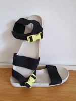 Neu! Clarks Originals Sandalen mit Kreppsohle München - Untergiesing-Harlaching Vorschau