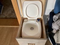 Campingtoilette wie NEU mit Holzkiste Sachsen - Ottendorf-Okrilla Vorschau