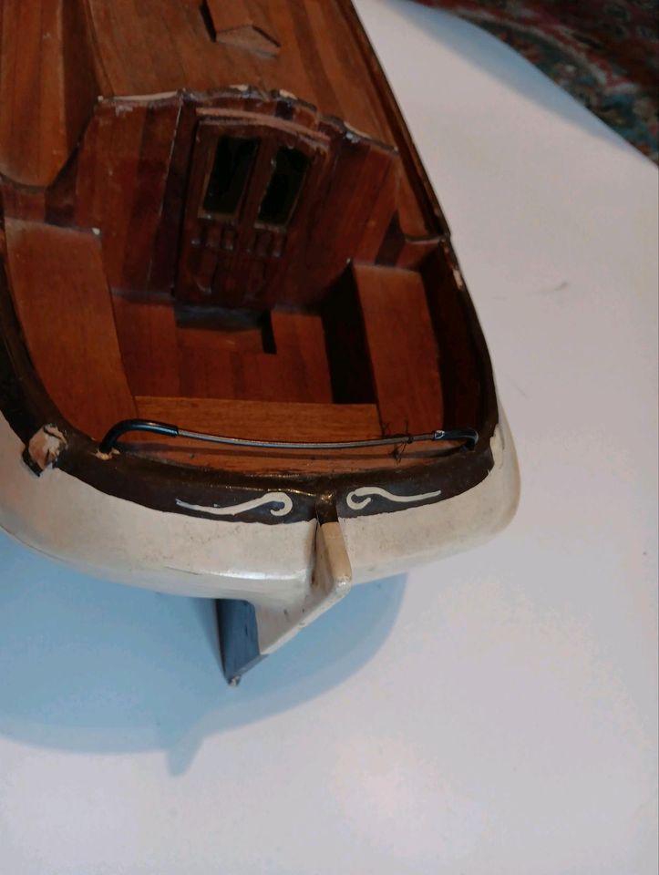 Schiffsmodell Modellschiff aus Holz Boot Segelboot in Hamburg