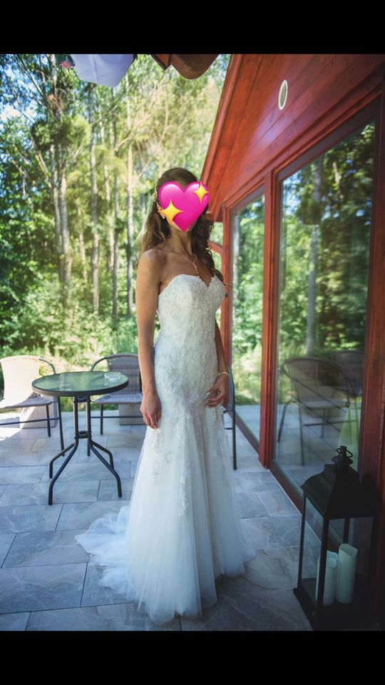 Brautkleid/Hochzeitskleid mit Spitze, shönen Details und Corsage in Kempten