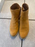 Senfgelbe Stiefeletten von Marco Tozzi Bayern - Bodenwöhr Vorschau