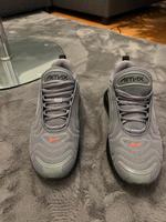 Nike Air Max 720 Cool Grey Bright Crimson (GS) Frankfurt am Main - Sachsenhausen Vorschau