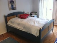 Schlafzimmer in blau (Bett, Schrank, Kommode, Schminktisch, etc.) Saarland - Schmelz Vorschau