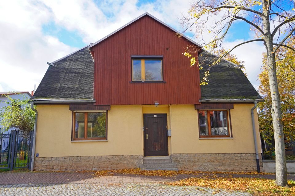 Nahe Weimar: Gemütliches Einfamilienhaus mit neuer Heizung für die handwerklich begabte Familie in Am Ettersberg