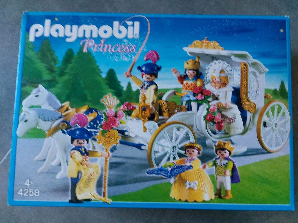 Playmobil 4258 Königliche Hochzeitskutsche in Siegbach