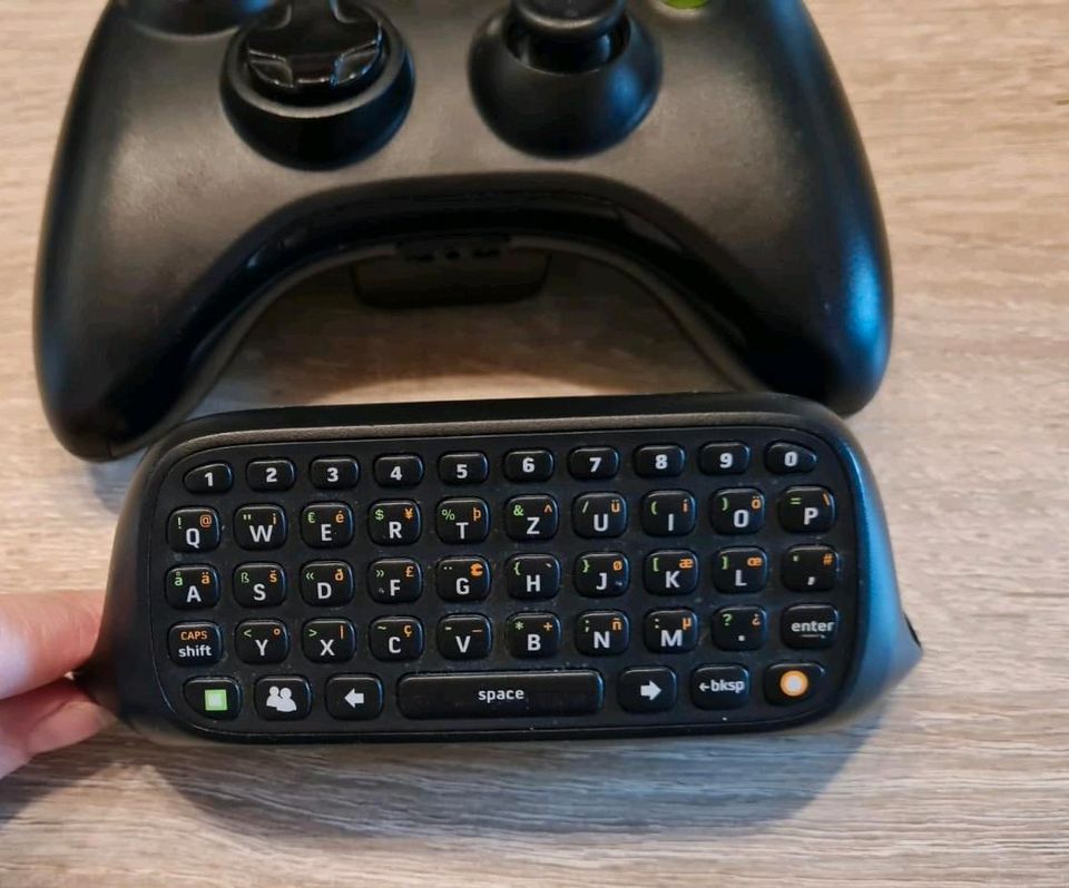 XBox 360 Controller Chatpad in Westerstede