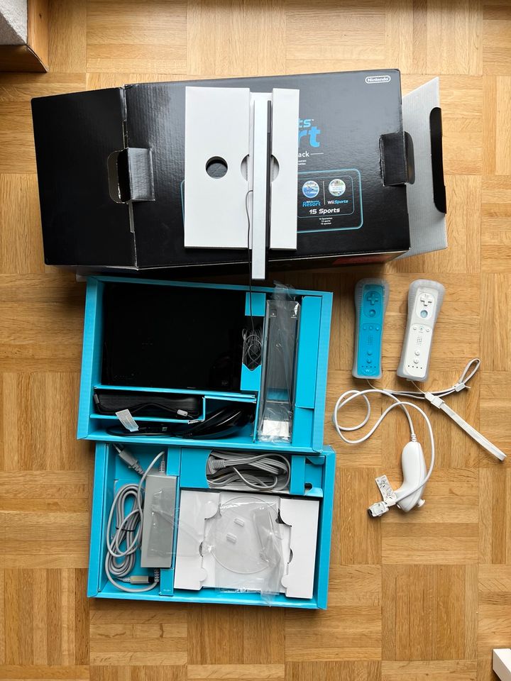 Nintendo Wii + 2 Controller in Boxberg