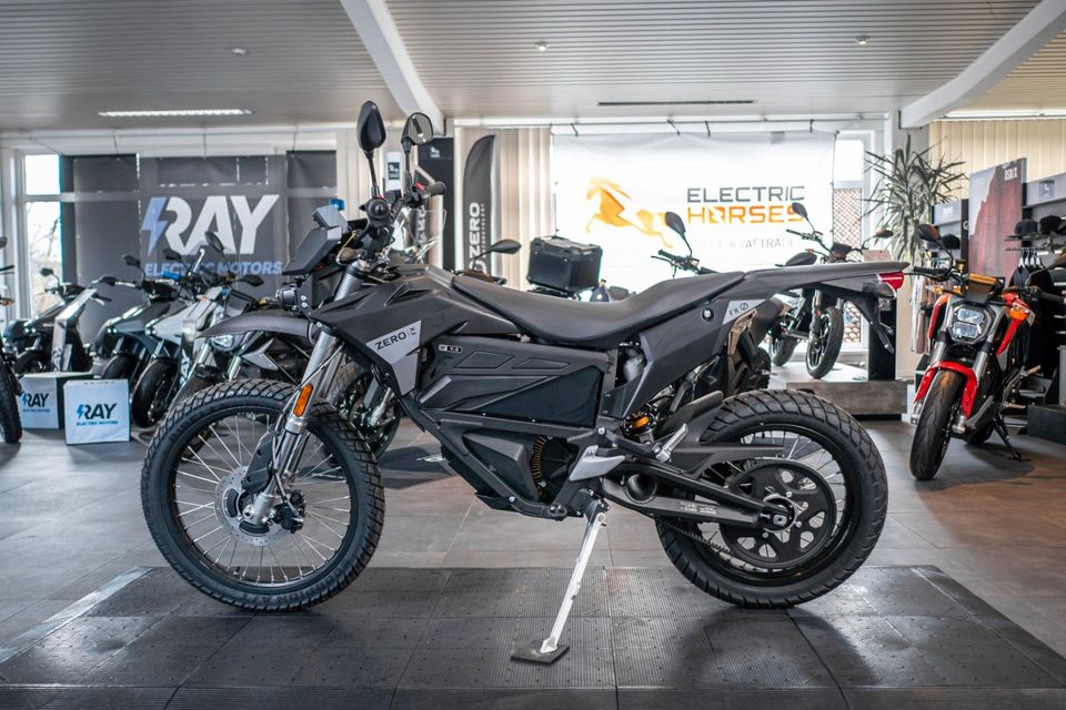 Zero FX | Enduro | 106 Nm | 2023 *AKTION* in Wendelstein