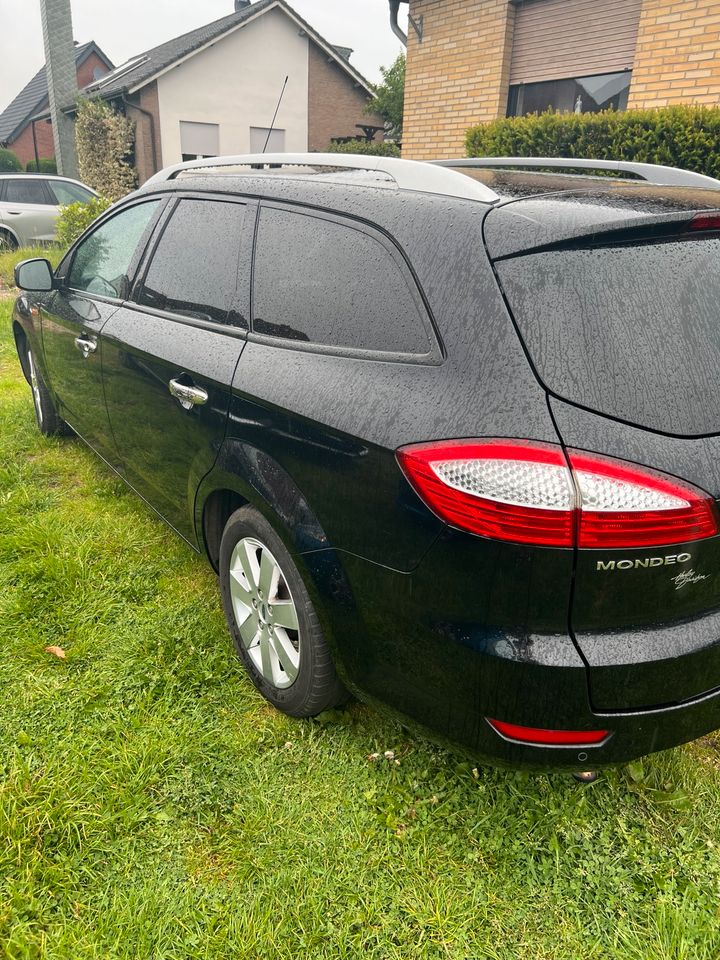 Ford Mondeo Turnier Kombi 1,6 in Krefeld