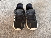 Adidas u path run Kinder sneaker Turnschuh schwarz weiß Gr 24 Sachsen-Anhalt - Theißen Vorschau