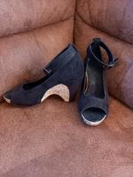 Riemchenschuhe mit Keilabsatz Kork in Gr. 37 Sachsen - Pirna Vorschau