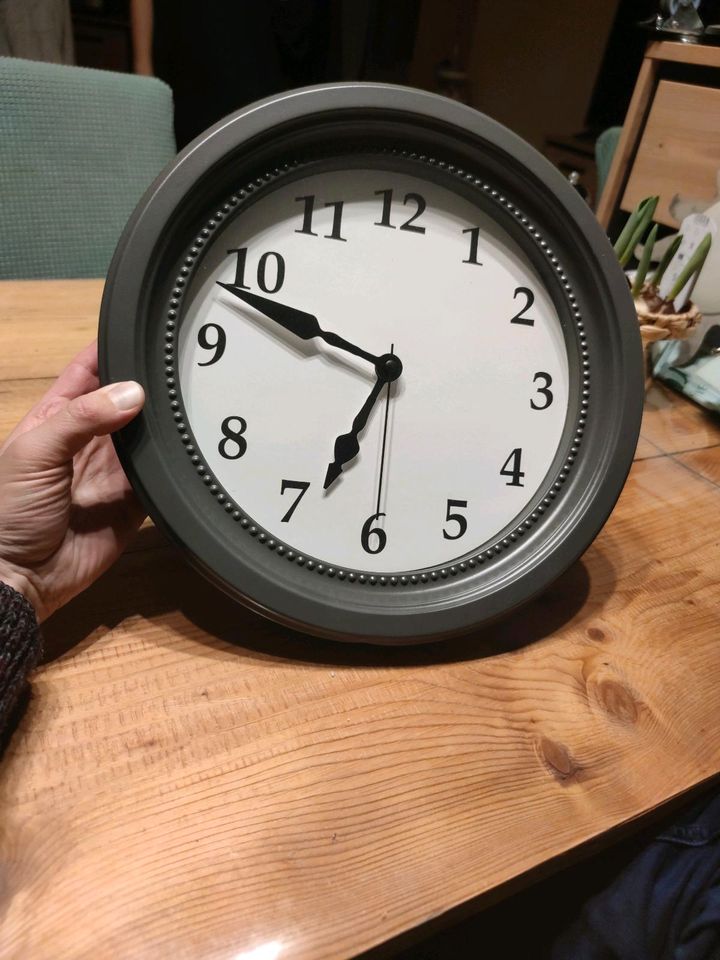 Ikea Wanduhr in Berne