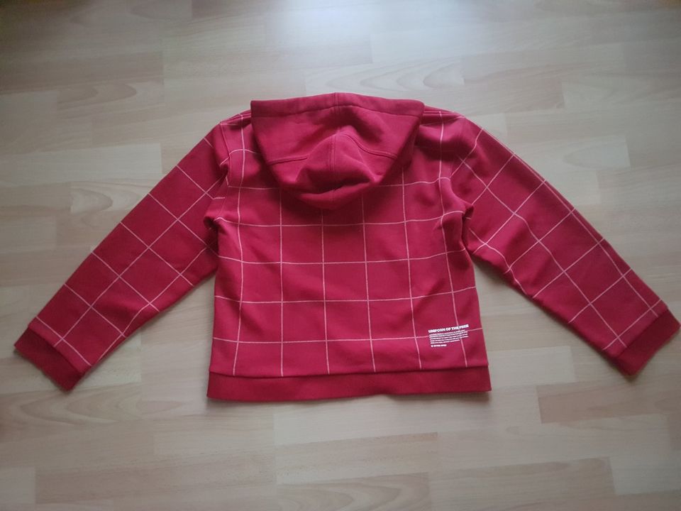 Pullover Gr. M von RAW in Weeze