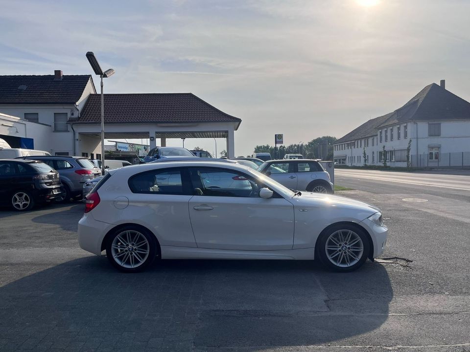 BMW 116i M-Paket/Xenon/17-Zoll/2.Hand in Erwitte
