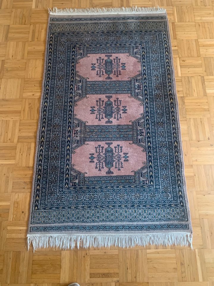 Vintage Hand Knotted 100% Wolle Teppich Rug aus Pakistan. in Kelkheim