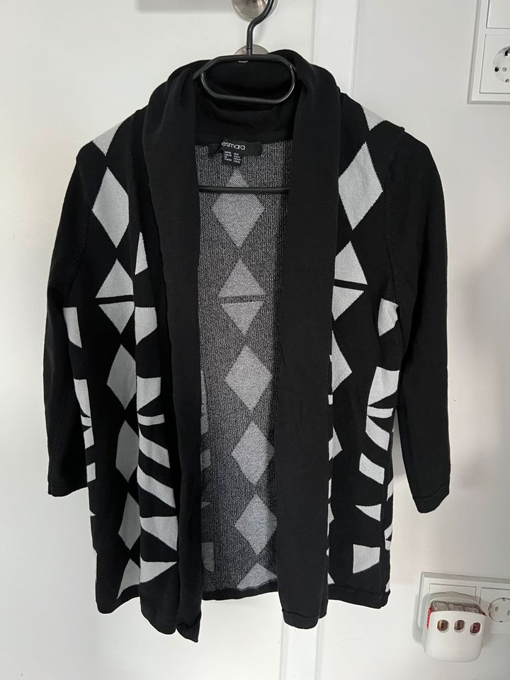 Cardigan/Strickjacke • Esmara • Gr. 36/38 in Ebersbach bei Großenhain