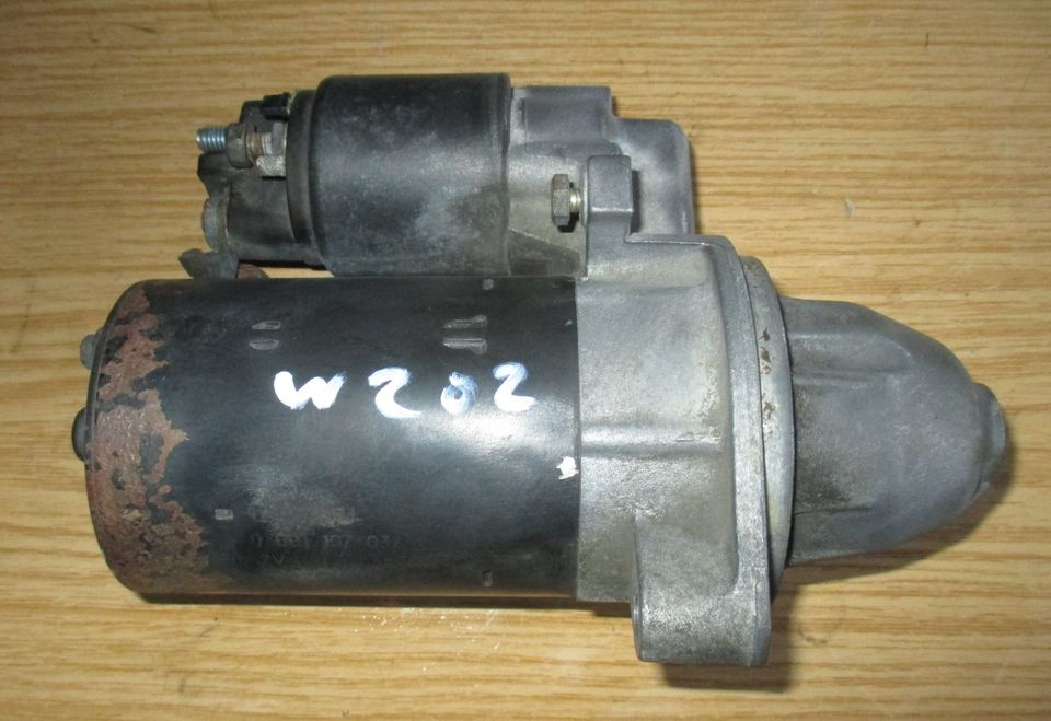 Mercedes W202 W124 Starter Anlasser 0041516901  BOSCH 0001107037 in Aurich