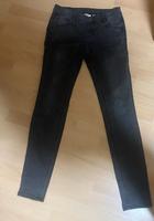 Tom Tailor Hose Größe 176 Nordrhein-Westfalen - Solingen Vorschau