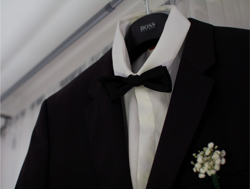 HUGO BOSS Anzug Set - Sakko + Weste + Hose - Hochzeit Wedding in Frankfurt am Main