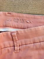 Hose Brax 42 Model Mia 32/30 lachs Nordrhein-Westfalen - Windeck Vorschau