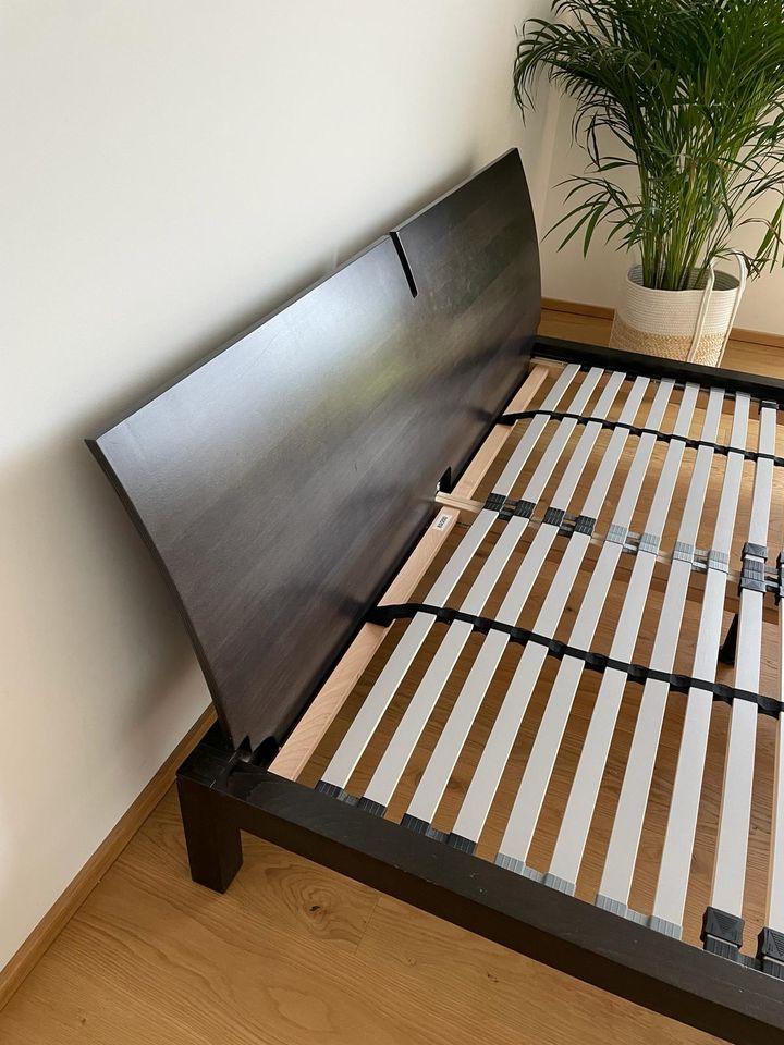 Doppelbett Senia 160x200 mit Lattenrosten Farbe: wenge in Markkleeberg