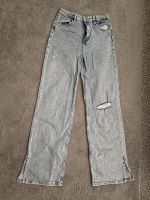 Hellblaue high waist Jeans mit Löchern Brandenburg - Potsdam Vorschau