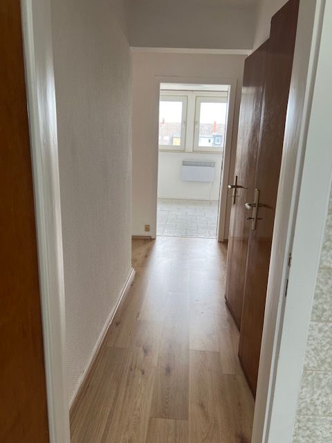Schöne helle und frisch renovierte 2 1/2 Zimmerwohnung in Gelsenkirchen