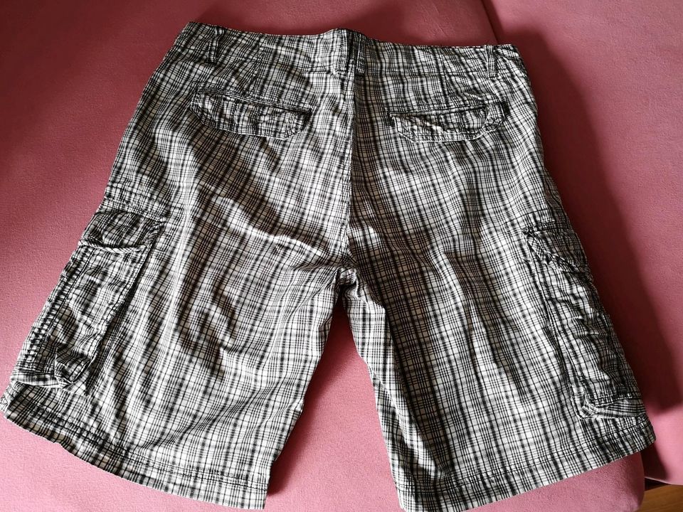 Shorts/ kurze Hose Gr. L in Kraftsdorf