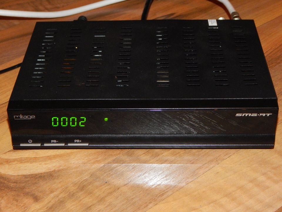 Toshiba TV 32LV703G1 + Mirage Smart Sat Receiver in Landolfshausen