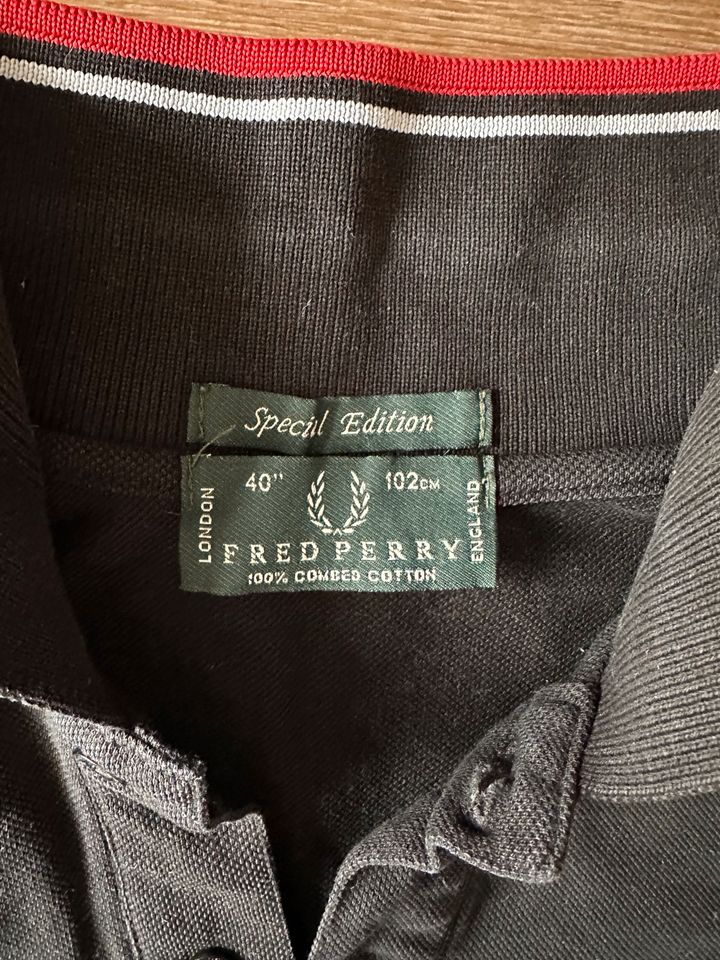 Fred Perry Polo Shirt 40 in Adelsdorf