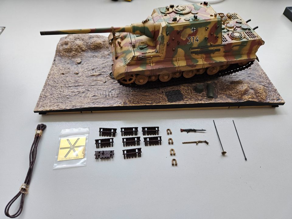 Forces & Valor Tiger Panzer im Maßstab 1/32 in Jüchen