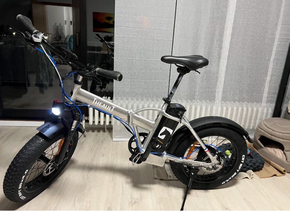 E Bike, Fat Bike, Klapprad neuwertig in Grevenbroich