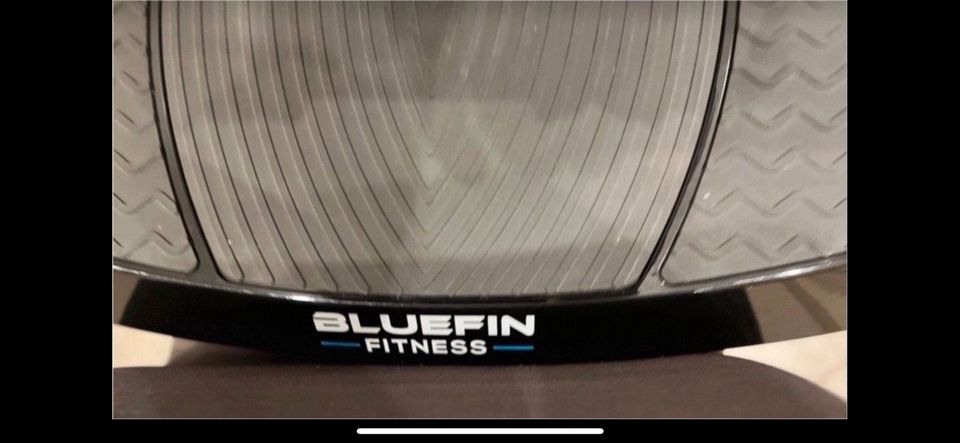 Bluefin Fitness Dual-Motor 3D Vibrationsplatte, wie neu in Herzogenrath