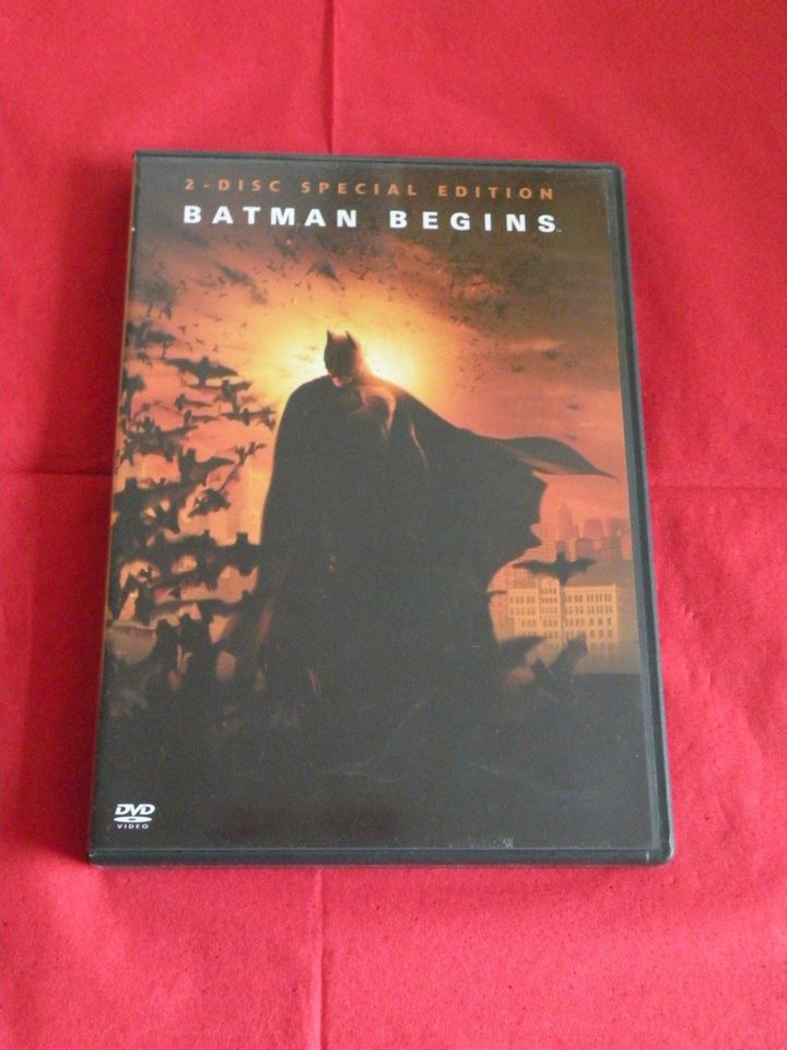 2 Filme mit Christian Bale: "BATMAN BEGINS" / "THE DARK KNIGHT" in Wiesbaden