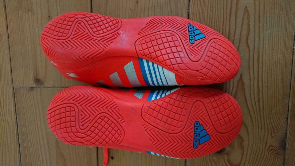 Adidas Nitrocharge 4.0, Gr. 36, in rot, Turnschuh in Norderstedt
