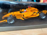 Modellauto 1:18 Minichamps McLaren Mercedes MP4-20 Gary Paffett Nordrhein-Westfalen - Mettmann Vorschau