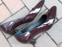 Damenpumps in Grösse 37 aubergine Nordrhein-Westfalen - Anröchte Vorschau