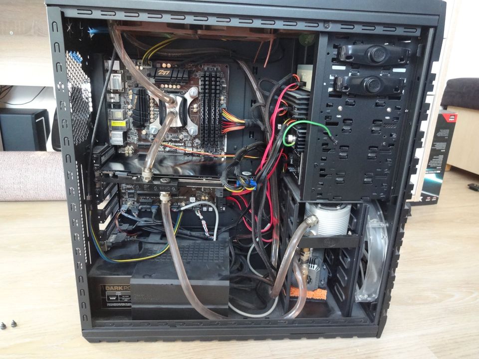 PC mit Wasser Kühlung I7 SSD GTX570 Bequiet in Göttingen