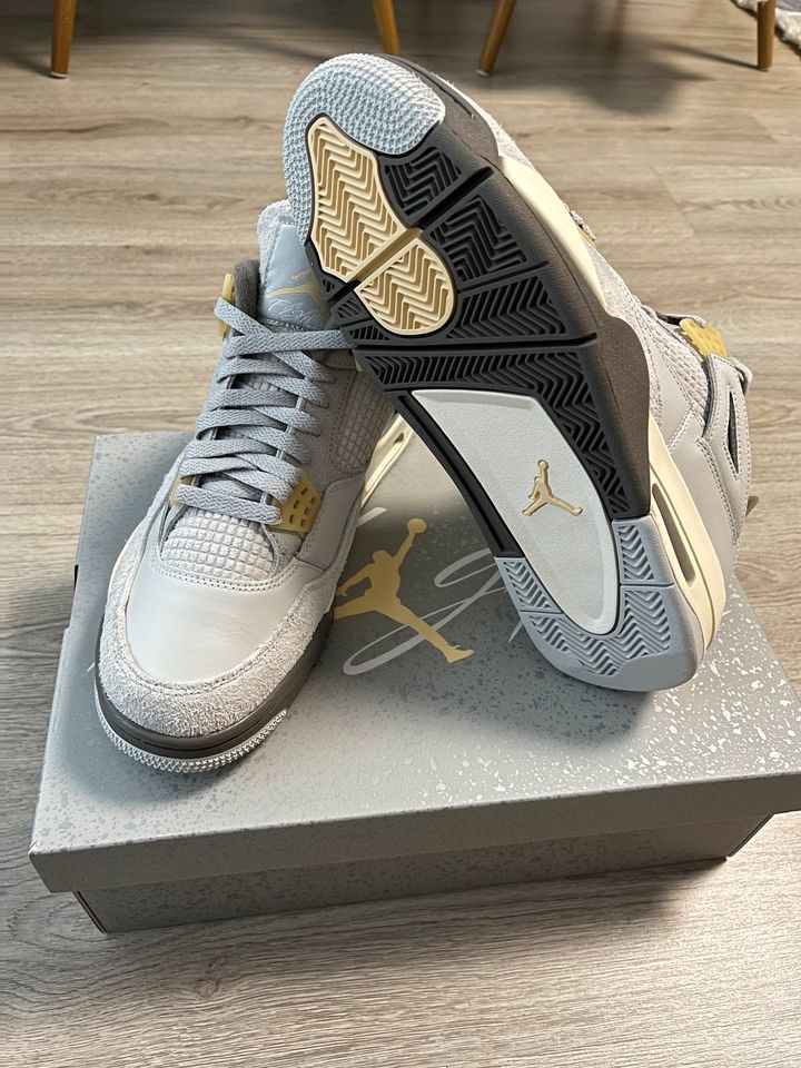 Nike Air Jordan 4 Retro SE Craft “Photon Dust“ EU:44/US:10 in Berlin