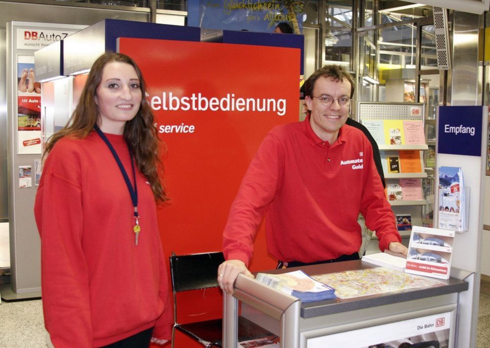 HAMBURG: AUSHILFEN FÜR DIE S-BAHN HAMBURG in Hamburg